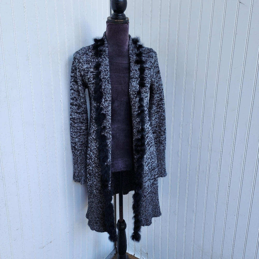 A. Byer Women Gray Black Open Front Knit Cardigan Rabbit Fur Trim Long Sleeve S